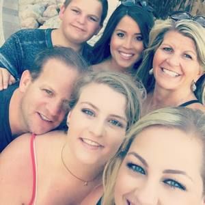 Meet your Posher, Elyse